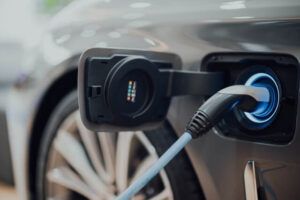 Elektrofahrzeug wird geladen
