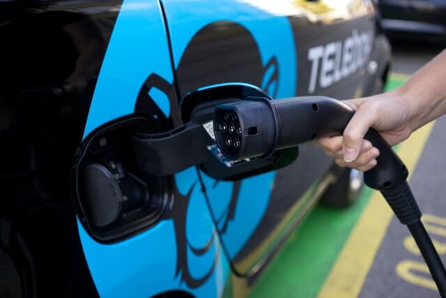 Elektroauto wird geladen