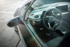Innenansicht eines Elektroautos.