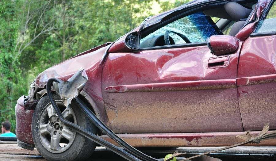 ein Auto nach einem Unfall