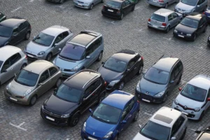 privatwagen oder firmenwagen parkplatz